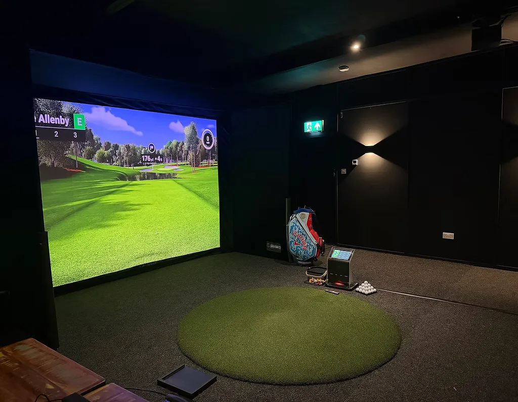 A golfer playing the CGSim